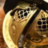 Antiker römischer Gladiatorenhelm Thraker aus Messing mit Greifenmotiv - Outlet