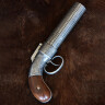 Šestihlavňový revolver Allen & Thurber Pepperbox z roku 1837, nefunkční replika