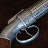 Šestihlavňový revolver Allen & Thurber Pepperbox z roku 1837, nefunkční replika
