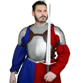 Mittelalterlicher Ritterbrustpanzer aus Baustahl mit Lederapplikationen - Outlet