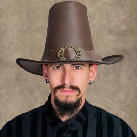 Lederhut des Hexenjägers „Solomon“, mit Schnalle