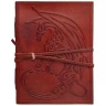 Ledergebundenes Tagebuch mit mystischem Drachen