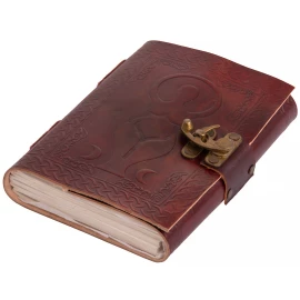 Leder Notizbuch mit geprägter Fruchtbarkeitsgöttin auf dem Einband