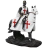 Set of 6 Figurines Crusaders on horses 8,5cm (2 white, 2 red, 2 black)