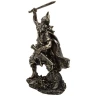 Soška Vikingský bojovník s mečem a helmou 20,5cm