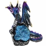 Saphirwächter: Blauer Drache auf Kristallgeode