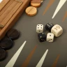 Backgammon mit grau-beigem Straußenlederbezug 30x20cm (Reisegröße)