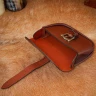 Mittelalterliche Gürteltasche aus Leder mit Zierschnalle - Outlet