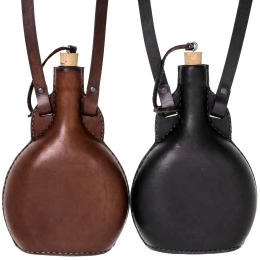 Handgefertigte Leder-Feldflasche mit Glaskern für historisches Reenactment