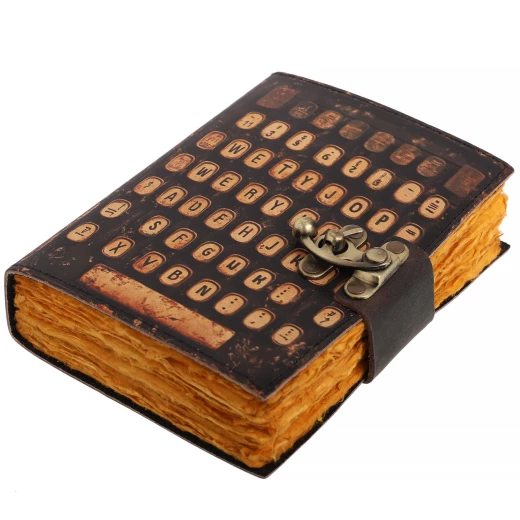 Leder-Notizbuch "Chiffre" mit Messing-Verschluss und handgeschöpftem Papier