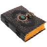 Schwarzes Leder-Grimoire mit grünem Halbedelstein und keltischer Prägung