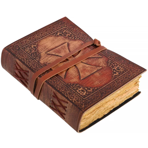 Leder-Notizbuch mit Templerkreuz und Mandala für die persönliche Entwicklung