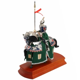 Ritterfigur zu Pferd in prunkvoller mittelalterlicher Turnierrüstung - Outlet