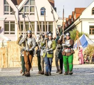 Halberd - the Weapon of the Early Swiss Armies