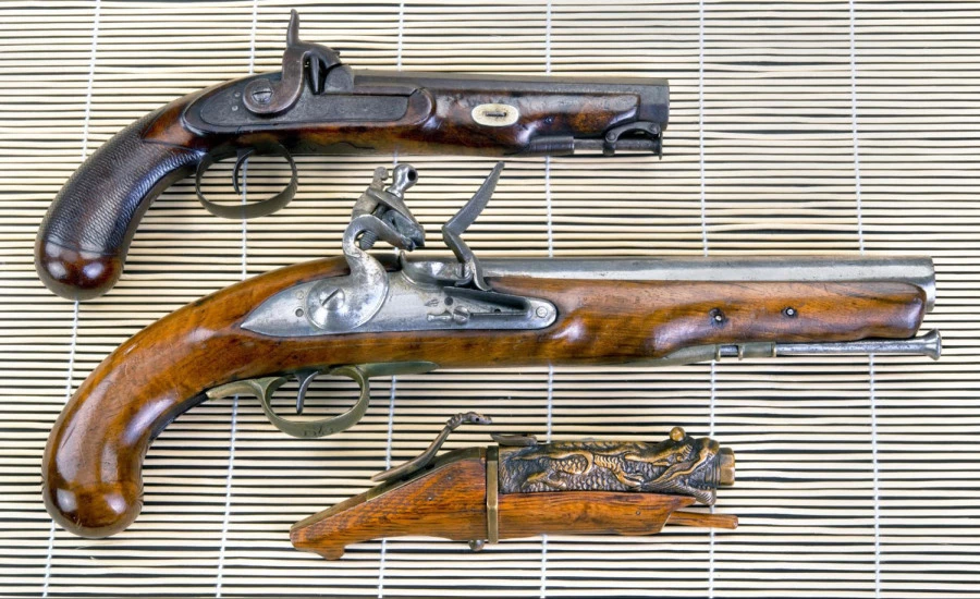 Evolution of ranged weapons: from bamboo sticks to revolver