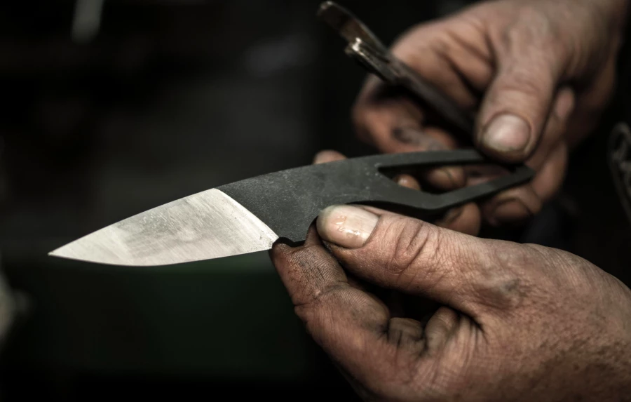 Mikov, traditionelle Messerherstellung aus Tschechischer Schweiz