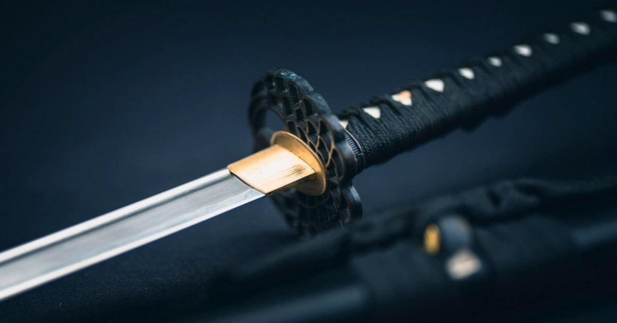 Get our pro tips on how to choose the right katana | Outfit4events