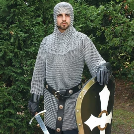 Kettenhemd Haubergeon aus unvernieteten Ringen, 4-in-1 Geflecht