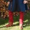 Hochmittelalterliche Beinlinge mit Nestelbändern, rot