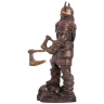 Soška svalnatý Viking se dvěma sekyrami