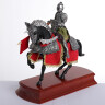 Spanischer Ritter auf Pferd in Rüstung Figur