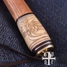 Vikingský nůž s damaškovou čepelí a rukojetí ze dřeva a kostiff s uzlovým vzorem