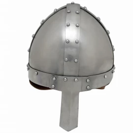 Normanská sponková helma s nánosníkem