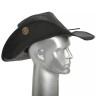 Kožený klobouk se širokou krempou a ozdobnou ražbou