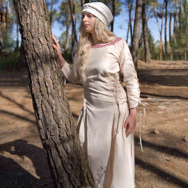 Středověké bavlněné šaty Dobrodružná princezna