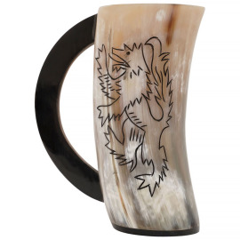 Horn Tankard with engraved Lion 12-15cm