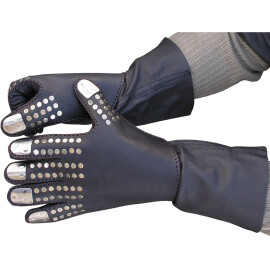 Loricated leather gauntlets - Size 07