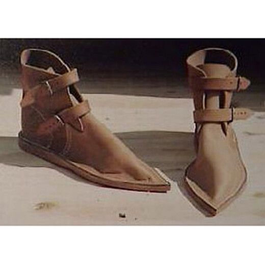 Nízké kožené boty se zapínáním na řemínky
