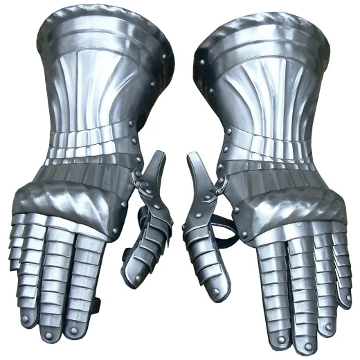 Maximilian gauntlets