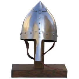 Konischer Helm, 12. Jahrhundert