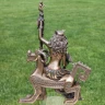 Socha bohyně Frigg, povrch bronz