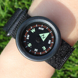 Wrist compass with Velcro fastener