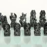 Šachové figurky Rytíři a Draci se skleněnou šachovnicí