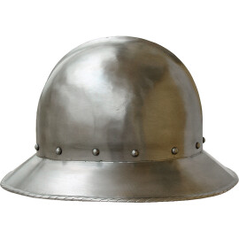 Železný klobouk s krátkou krempou