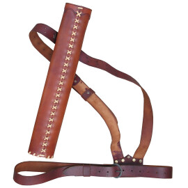 Leather quiver with straps
