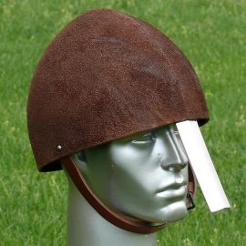 Normannenhelm mit Leder bezogener Helmglocke
