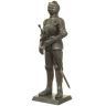 Statue eines Ritters in der Maximilianer Rüstung, 65cm