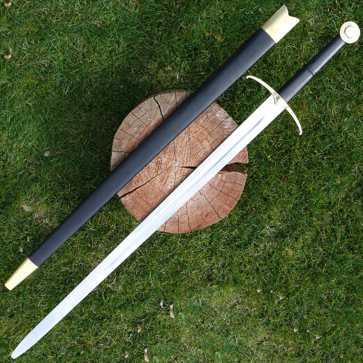 Two-handed sword with scabbard, battle ready