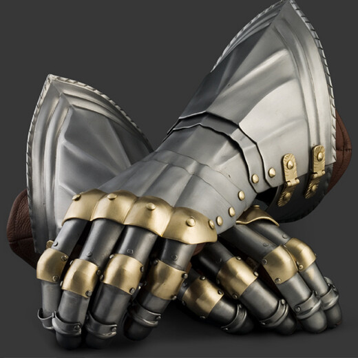 Gauntlets with brass segments, German style, year 1450-1500