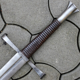 Jezdecký meč Amalfried, jedenapůlručák, Třída B