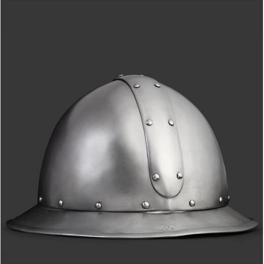 Železný klobouk s výztuží II