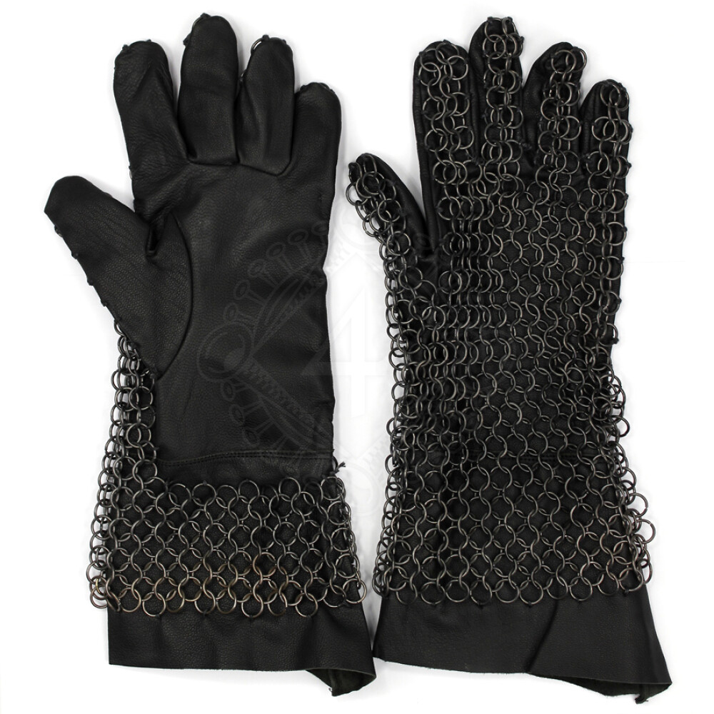 Pair of chain mail gloves  Chainmail glove, Armor hand, Chain mail
