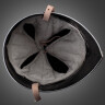 Helm mit Messingkreuz „Zuckerhut“