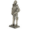 Ritter mit Edelstein im Schwert, Figur - Ausverkauf