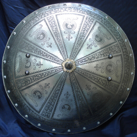 Kruhový štít Rondache, 16. století., muzejní replika