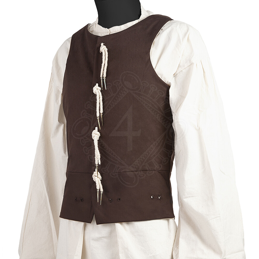 Doublet with full sleeves and straps with buckles